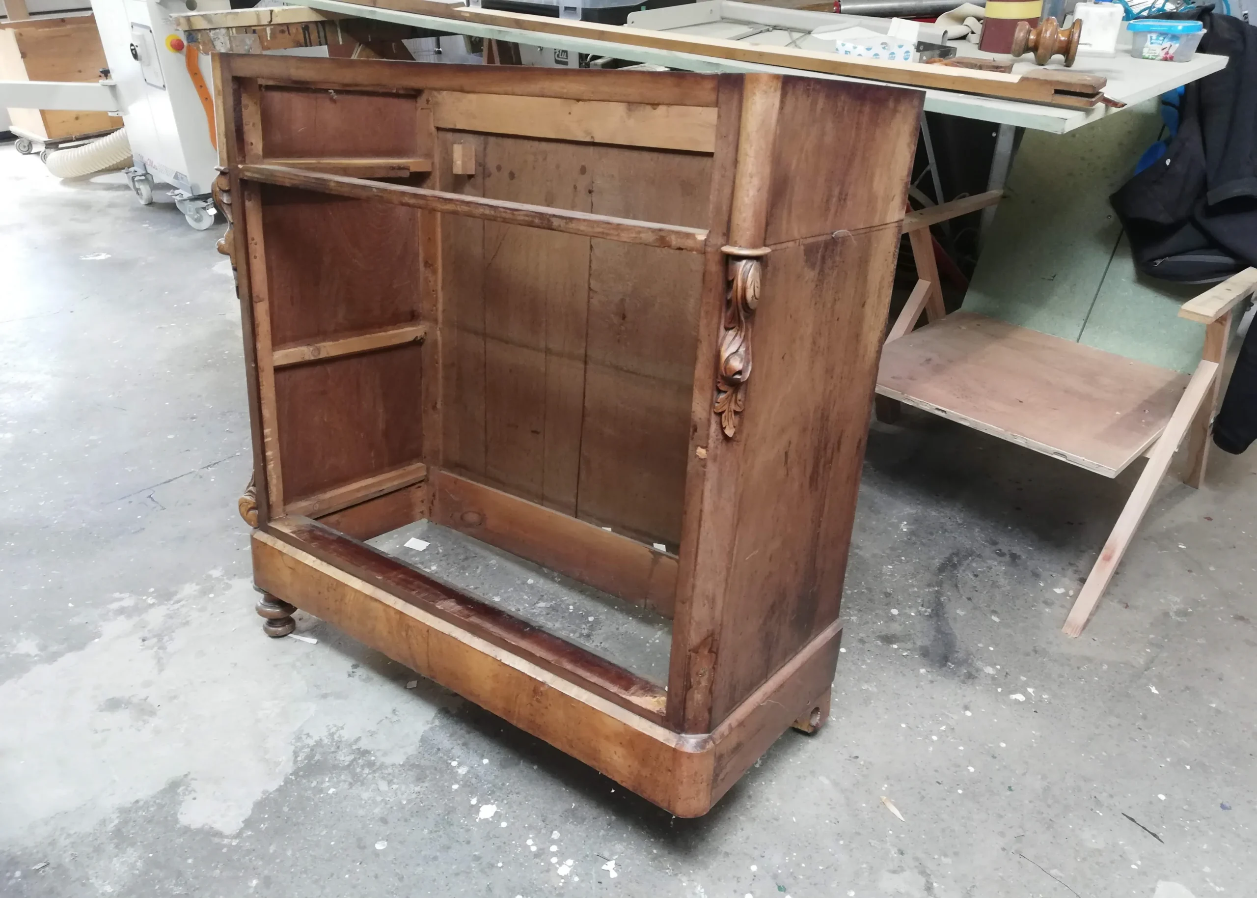 Restauratie penatkast